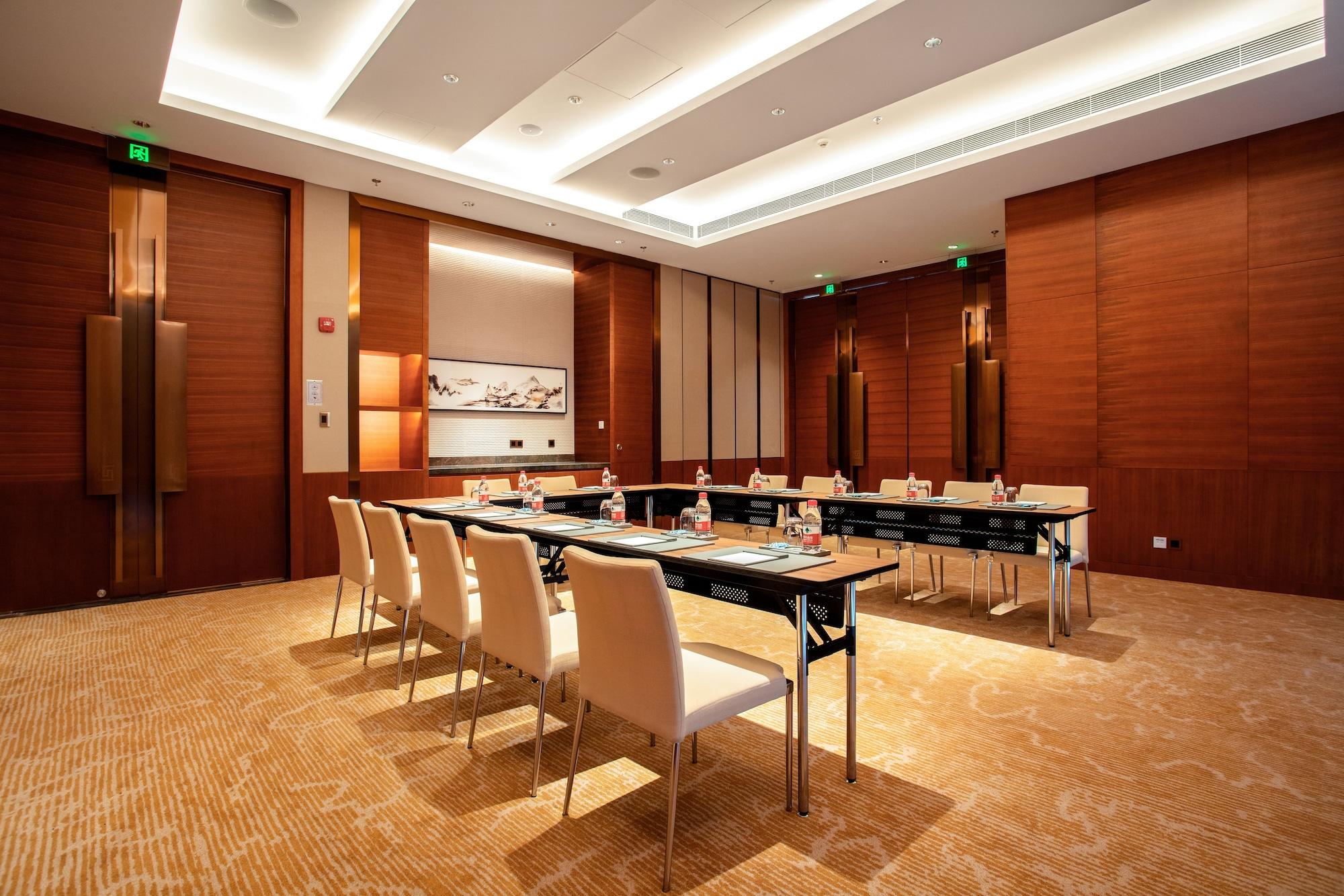 Отель Hyatt Regency Zhenjiang Чжэньцзян Экстерьер фото